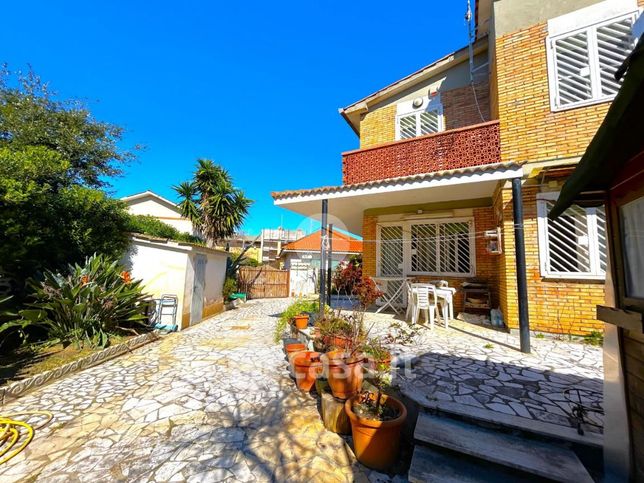 Appartamento in residenziale in Via delle Petunie 6