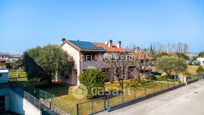 Casa indipendente in residenziale in Via Maglio