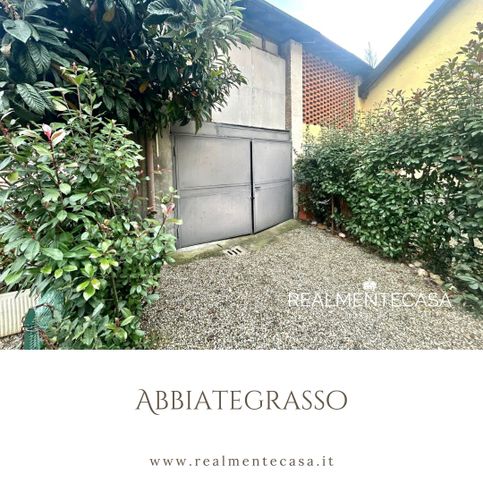 Garage/posto auto in residenziale in Viale Gian Galeazzo Sforza