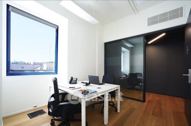 Ufficio in commerciale in Bastioni di Porta Nuova 21