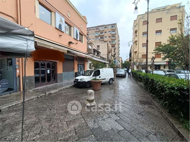 Attivitã /licenza (con o senza mura) in commerciale in Via Salvatore Spinuzza