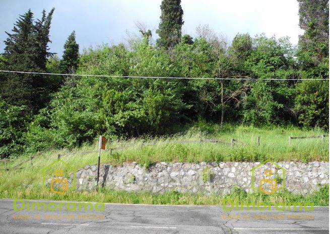 Terreno agricolo in commerciale in Via Antonio Gramsci