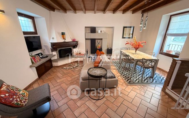Appartamento in residenziale in Via Mognano 15