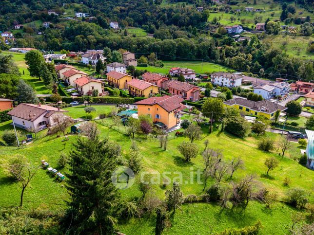 Terreno edificabile in residenziale in Via Ca' Nuova