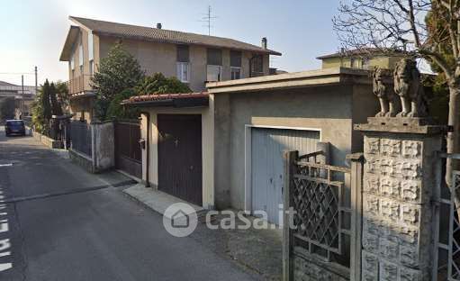 Villa in residenziale in Via L. Ariosto 20