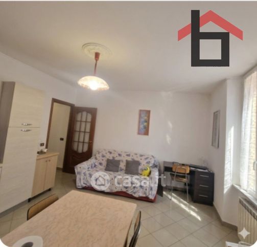Appartamento in residenziale in Via Campana