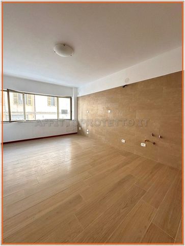 Appartamento in residenziale in Via Mamurra