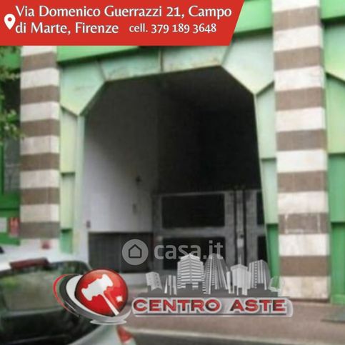 Box/posto auto in residenziale in Via Puccini