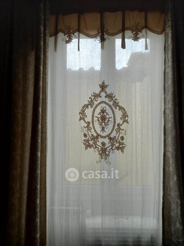 Attivitã /licenza (con o senza mura) in commerciale in Via dei Cerchi 14