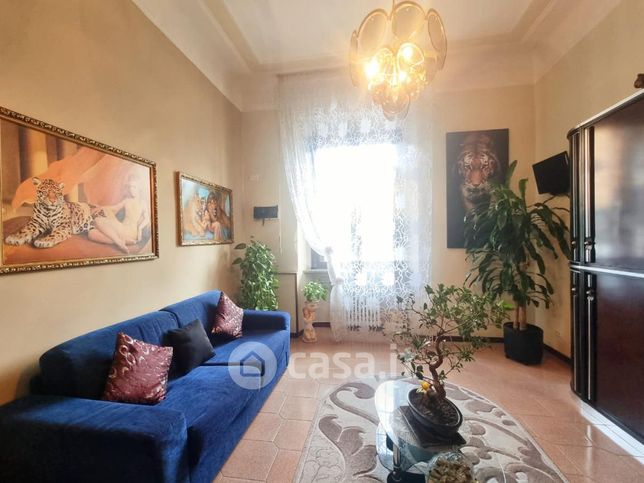 Appartamento in residenziale in Via Legnone 57