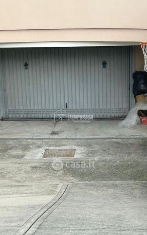 Box/posto auto in residenziale in Viale Frascati