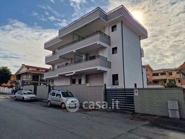 Attico/mansarda in residenziale in Via Gaeta 13