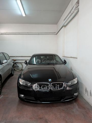 Box/posto auto in residenziale in Via Cristoforo Colombo 34