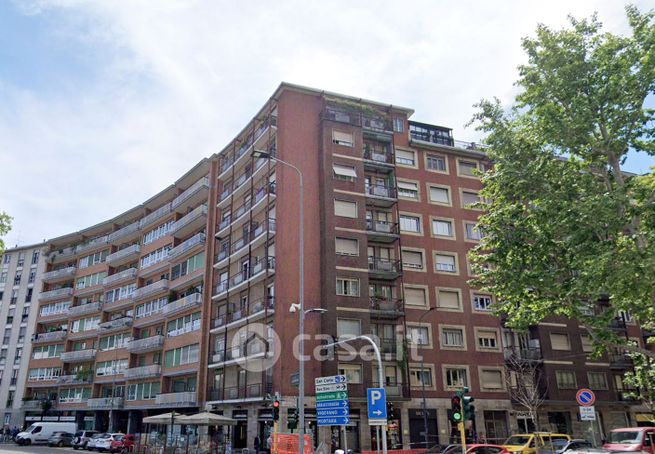 Appartamento in residenziale in Via Lorenteggio 137