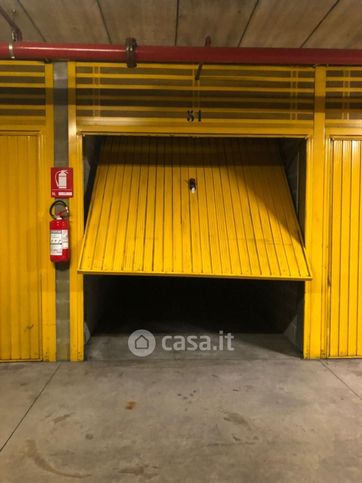 Box/posto auto in residenziale in Piazzale Arrigo Boito
