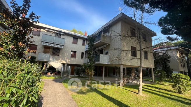 Appartamento in residenziale in Viale del Capricorno