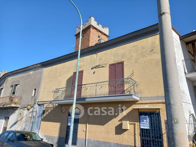 Ufficio in commerciale in Via Camillo Benso Conte di Cavour 81