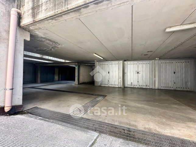 Box/posto auto in residenziale in Corso Venezia 8