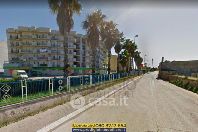 Attivitã /licenza (con o senza mura) in commerciale in Via Vecchia Corato