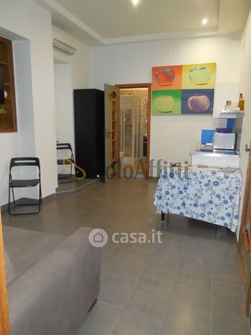 Appartamento in residenziale in Via Saverio Baldacchini 11
