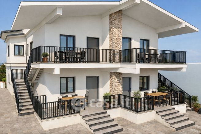 Villetta a schiera in residenziale in Via Neil Armstrong 7