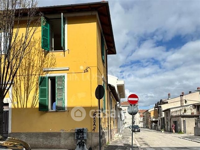 Casa indipendente in residenziale in Via Fratelli Rosselli