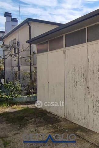 Box/posto auto in residenziale in Via Pietro Paleocapa