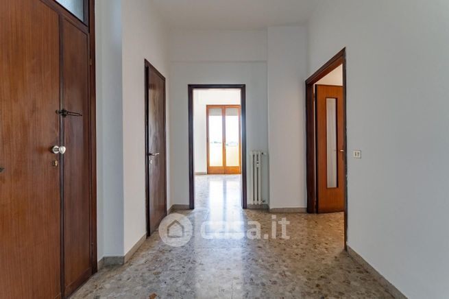 Appartamento in residenziale in Via Edmondo de Amicis