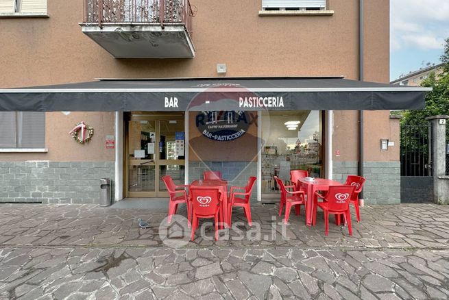 Attività/licenza (con o senza mura) in commerciale in 