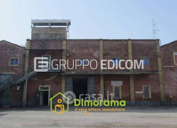 Capannone in commerciale in Via Provinciale