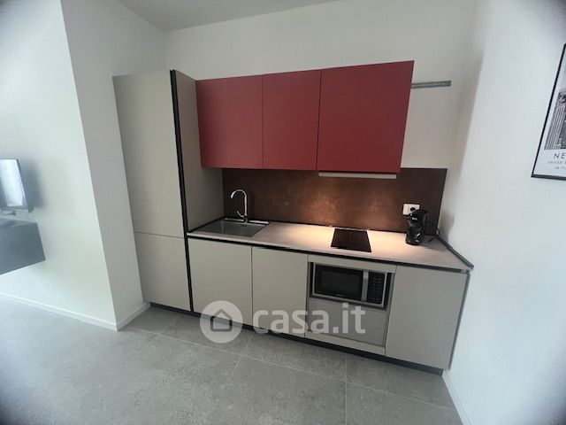 Appartamento in residenziale in Via Emilia Est 305