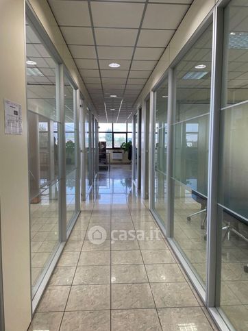 Capannone in commerciale in Via dell' Artigianato 89