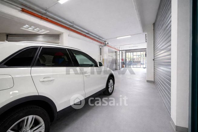 Box/posto auto in residenziale in Via al Garbo 32 r