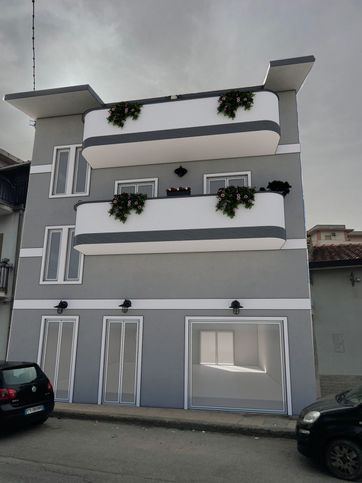 Ufficio in commerciale in Via C. Colombo 99