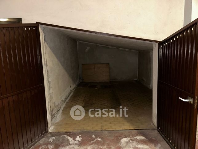 Garage/posto auto in residenziale in 