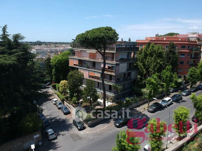 Appartamento in residenziale in Via Alberto Cadlolo 144