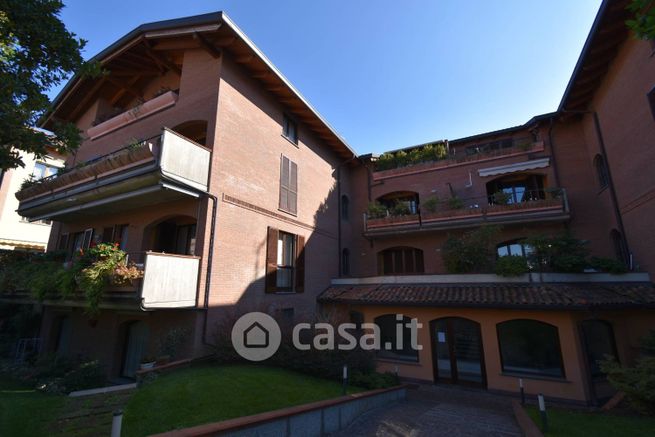 Appartamento in residenziale in Via Luigi Cadorna 10