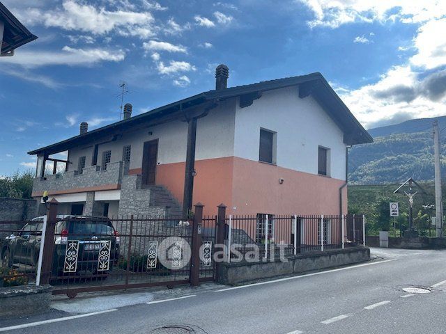 Casa indipendente in residenziale in Località Lillaz 12