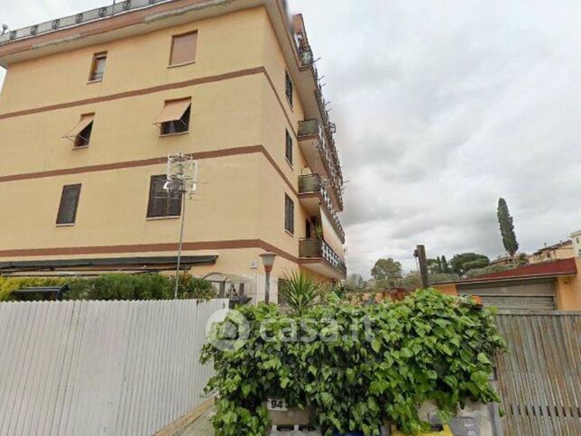 Casa indipendente in residenziale in Via Giuseppe Macchi 94