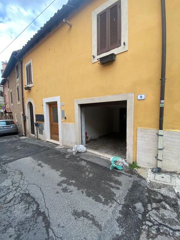 Garage/posto auto in residenziale in Via Domenico Giuliani 8