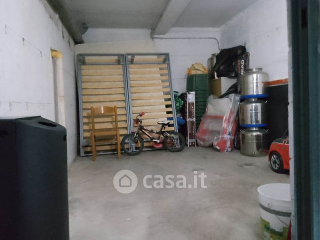 Garage/posto auto in residenziale in Via Monte Nagni