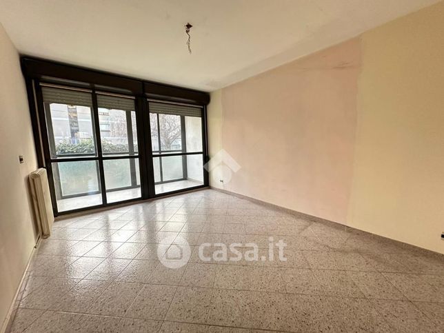 Appartamento in residenziale in Via Ferruccio Parri 3