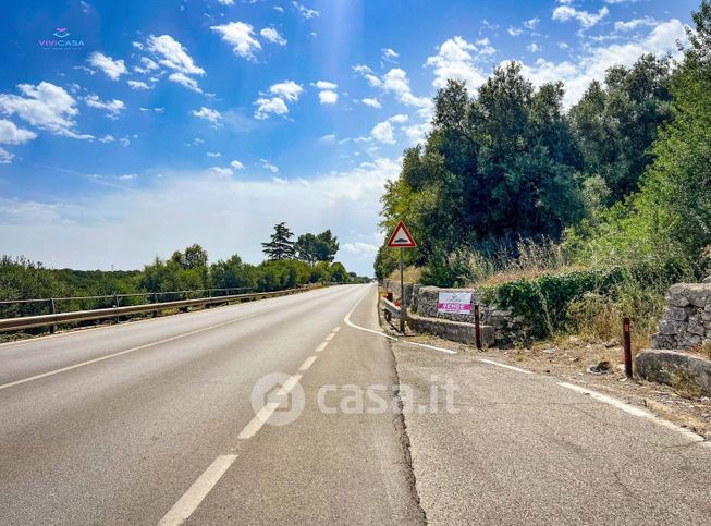 Terreno agricolo in commerciale in SS172 5