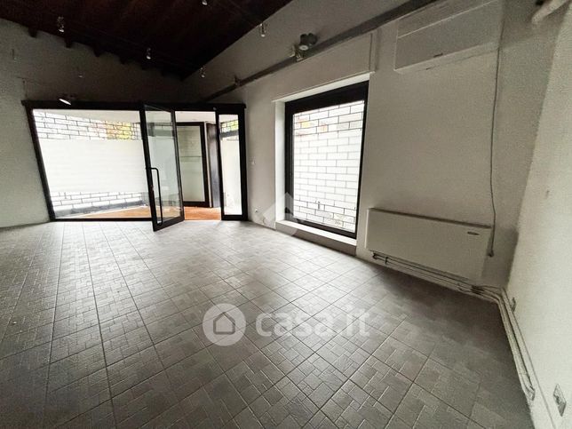 Ufficio in commerciale in Corso Carlo Alberto 36
