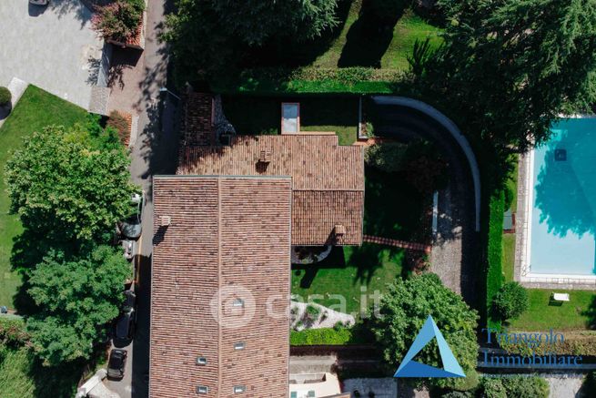 Casa bi/trifamiliare in residenziale in Via Lazzaretto