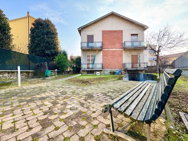 Appartamento in residenziale in Via Milano 90