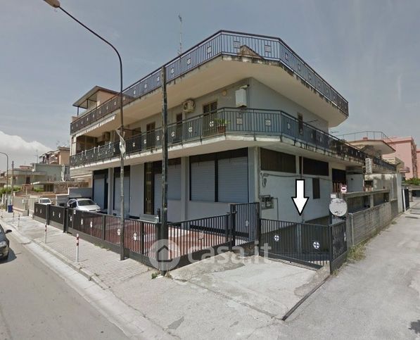 Capannone in commerciale in Via Passariello