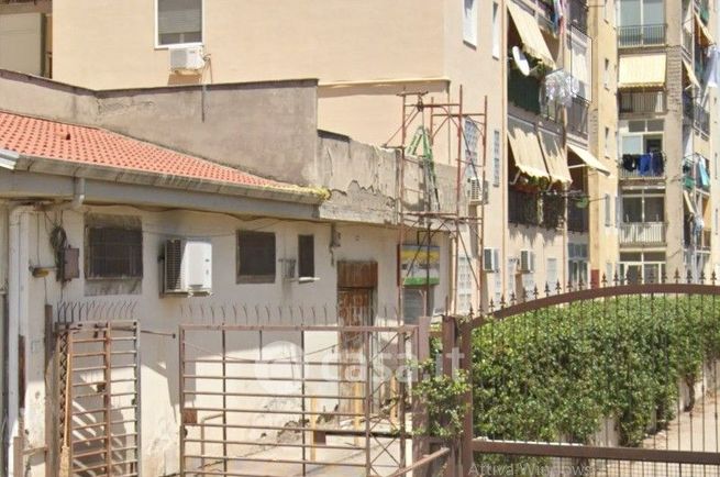 Attivitã /licenza (con o senza mura) in commerciale in Via Papa Giovanni XXIII