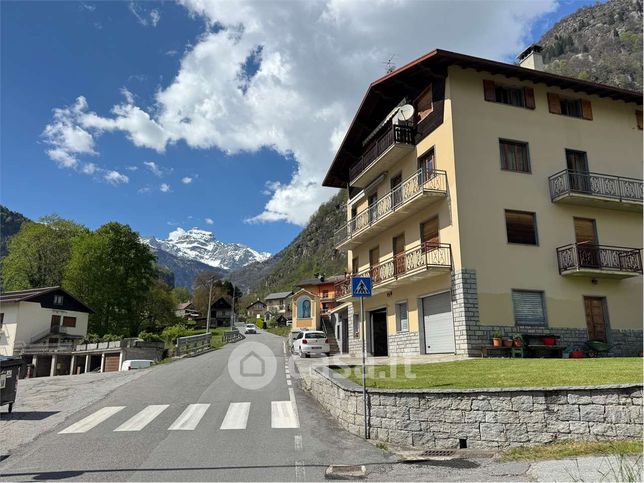 Appartamento in residenziale in Frazione Beola 7