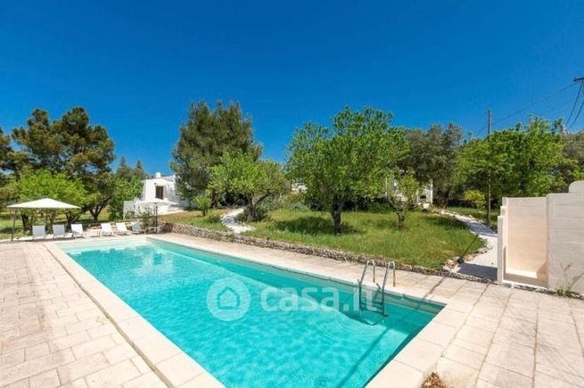 Villa in residenziale in Contrada Sessana